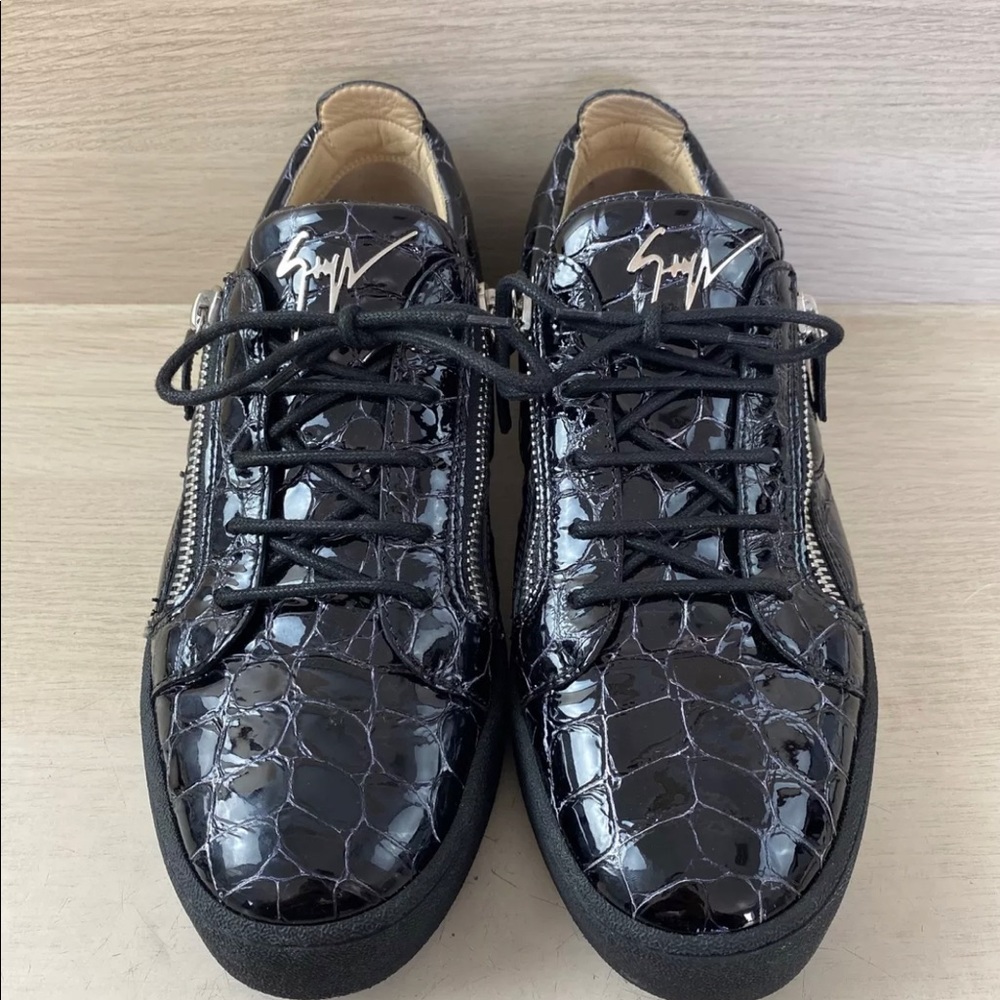 Giuseppe Zanotti authenticated BRIEL Black Textured Leather Lace Up/Zip  Mens 43